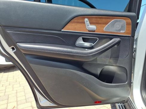 Used 2020 Mercedes-Benz GLS 450 4MATIC image 21