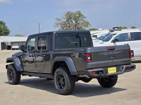 New 2025 Jeep Gladiator Willys image 3