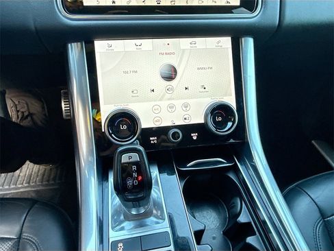 Used 2022 Land Rover Range Rover Sport HSE Silver Edition image 17