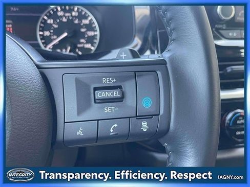 Certified 2024 Nissan Pathfinder SV image 23