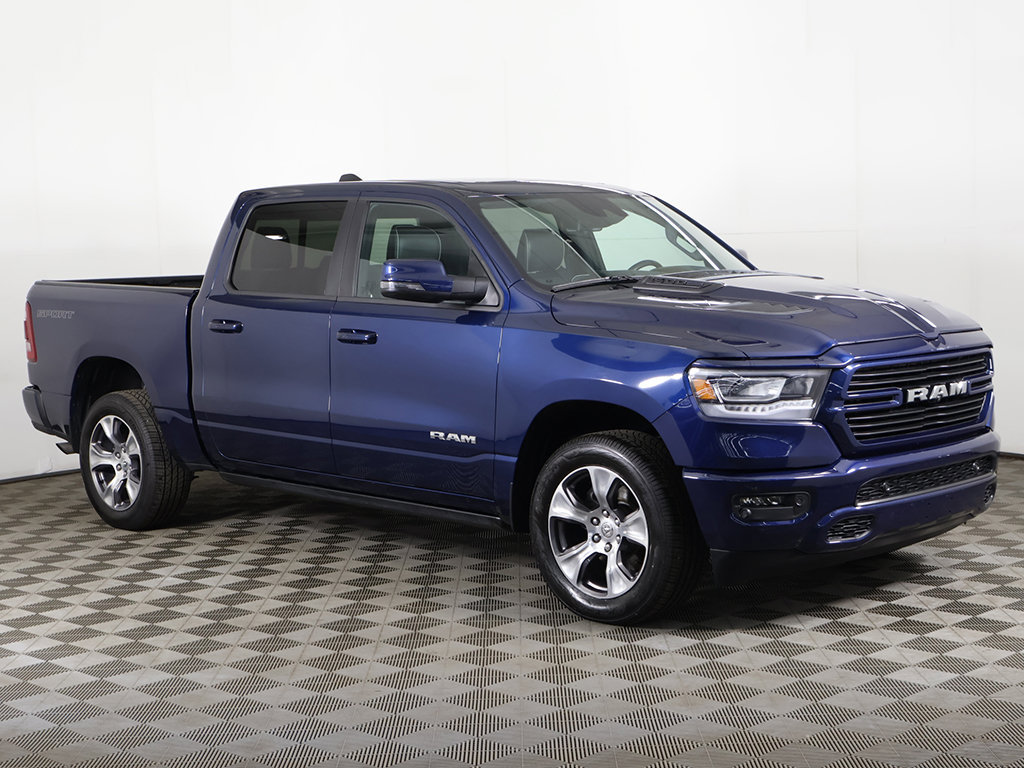 Used 2023 RAM 1500 Laramie AWD/4WD image 2