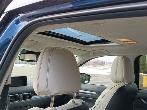 Used 2025 MAZDA CX-5 AWD 2.5 S w/ Preferred Package image 3