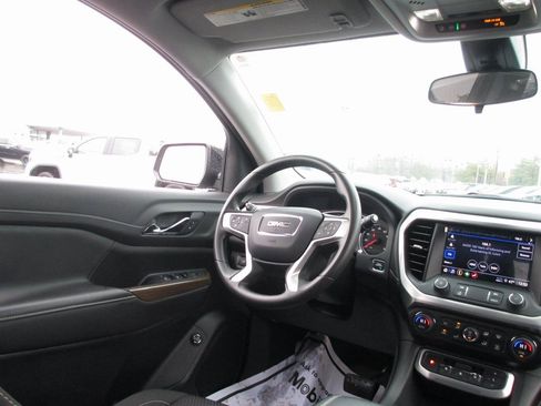Used 2023 GMC Acadia SLE w/ Driver Convenience Package image 22