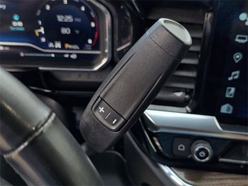 Used 2024 Chevrolet Silverado 2500 LT image 19