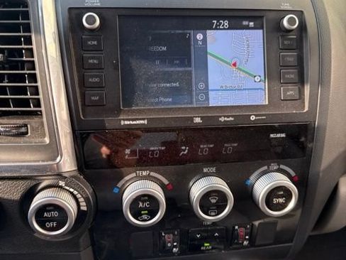 Used 2020 Toyota Sequoia Platinum AWD/4WD image 8