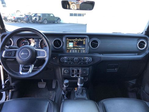 Certified 2022 Jeep Gladiator Overland w/ Popular Equipment Package image 12