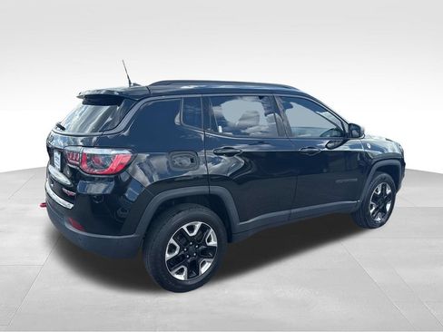 Used 2018 Jeep Compass Trailhawk w/ Leather Interior Group AWD/4WD image 5