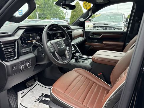 Used 2026 GMC Sierra 1500 Denali Ultimate AWD/4WD image 13