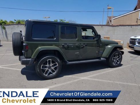 Used 2024 Jeep Wrangler Unlimited AWD/4WD image 8