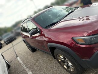 Used 2019 Jeep Cherokee Trailhawk AWD/4WD video 2