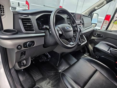 Used 2025 Ford Transit 250 148 Medium Roof RWD image 16