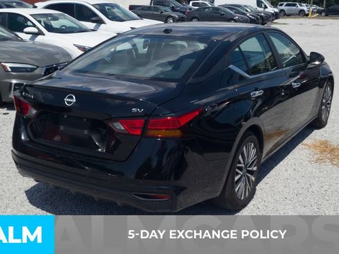 Used 2024 Nissan Altima 2.5 SV FWD image 3
