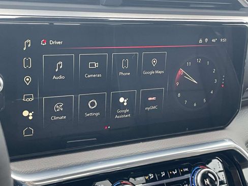 Used 2025 GMC Sierra 1500 Denali image 9