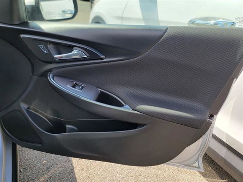 Used 2017 Chevrolet Malibu LT w/ Driver Confidence Package image 19