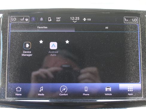 Used 2023 Chrysler Pacifica Touring-L FWD image 50