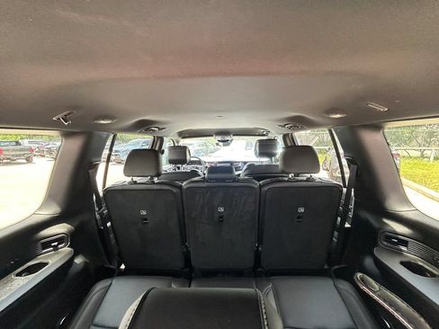 Used 2024 Jeep Wagoneer L Series II w/ Flexible Seating Group AWD/4WD image 16