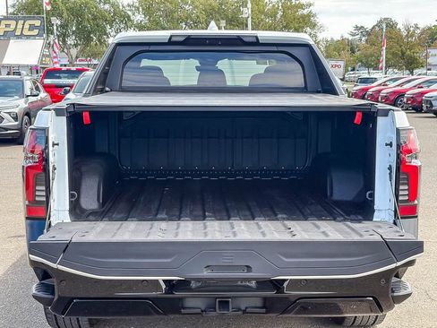 Used 2024 Chevrolet Silverado EV RST AWD/4WD image 54