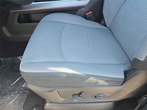 Used 2021 RAM 2500 Big Horn w/ Level B Equipment Group image 17