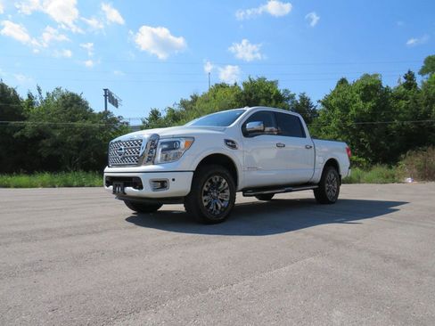 Used 2017 Nissan Titan Platinum Reserve image 2