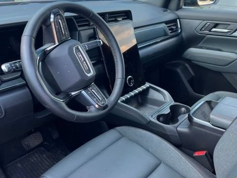 Used 2026 GMC Terrain AT4 w/ Convenience Package III AWD/4WD image 3