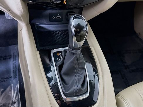 Used 2020 Nissan Rogue SV image 8