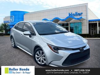Used 2022 Toyota Corolla LE image 1