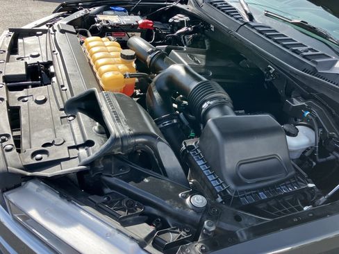 Certified 2018 Ford F150 Lariat w/ Equipment Group 501A Mid image 40