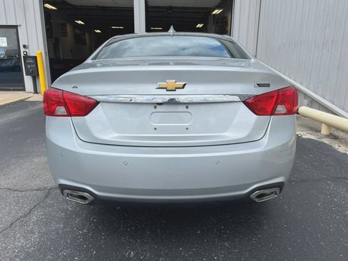 Used 2017 Chevrolet Impala Premier FWD image 7
