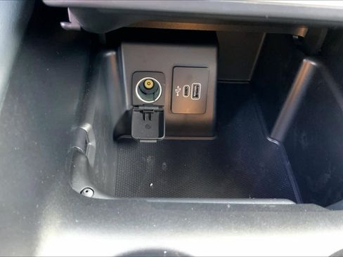 Used 2025 Ford Explorer ST w/ Sun And Sound Package image 32