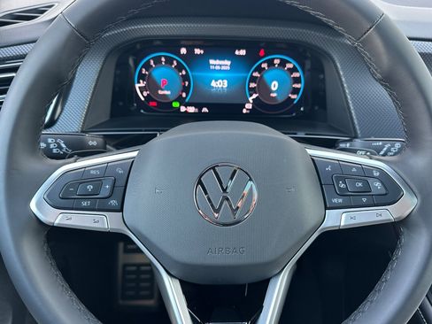 New 2026 Volkswagen Atlas Cross Sport SEL R-Line image 21