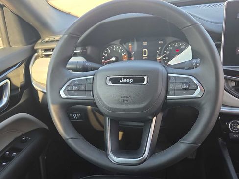Used 2025 Jeep Compass Limited AWD/4WD image 20