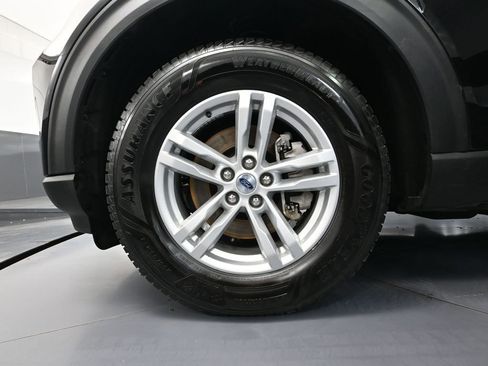 Used 2023 Ford Explorer 4WD image 16