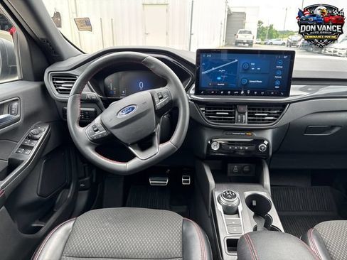 Used 2024 Ford Escape ST-Line w/ Tech Pack #1 AWD/4WD image 12
