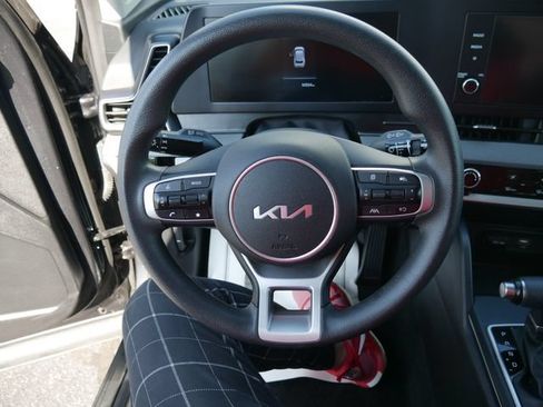 Used 2023 Kia Sportage LX AWD/4WD image 28