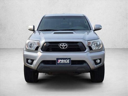 Used 2015 Toyota Tacoma PreRunner w/ TRD Sport Package RWD image 2