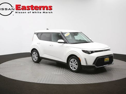 Used 2023 Kia Soul LX FWD image 47