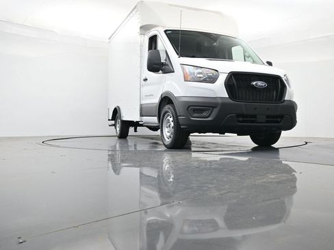 Used 2024 Ford Transit 350 RWD image 33