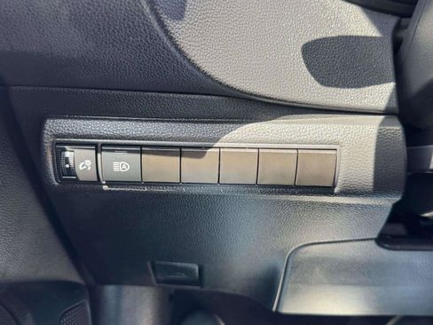 Used 2025 Toyota Corolla LE FWD image 22