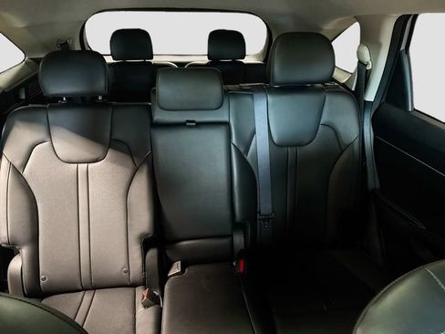 Used 2023 Kia Sorento S w/ Panoramic Sunroof Package AWD/4WD image 25