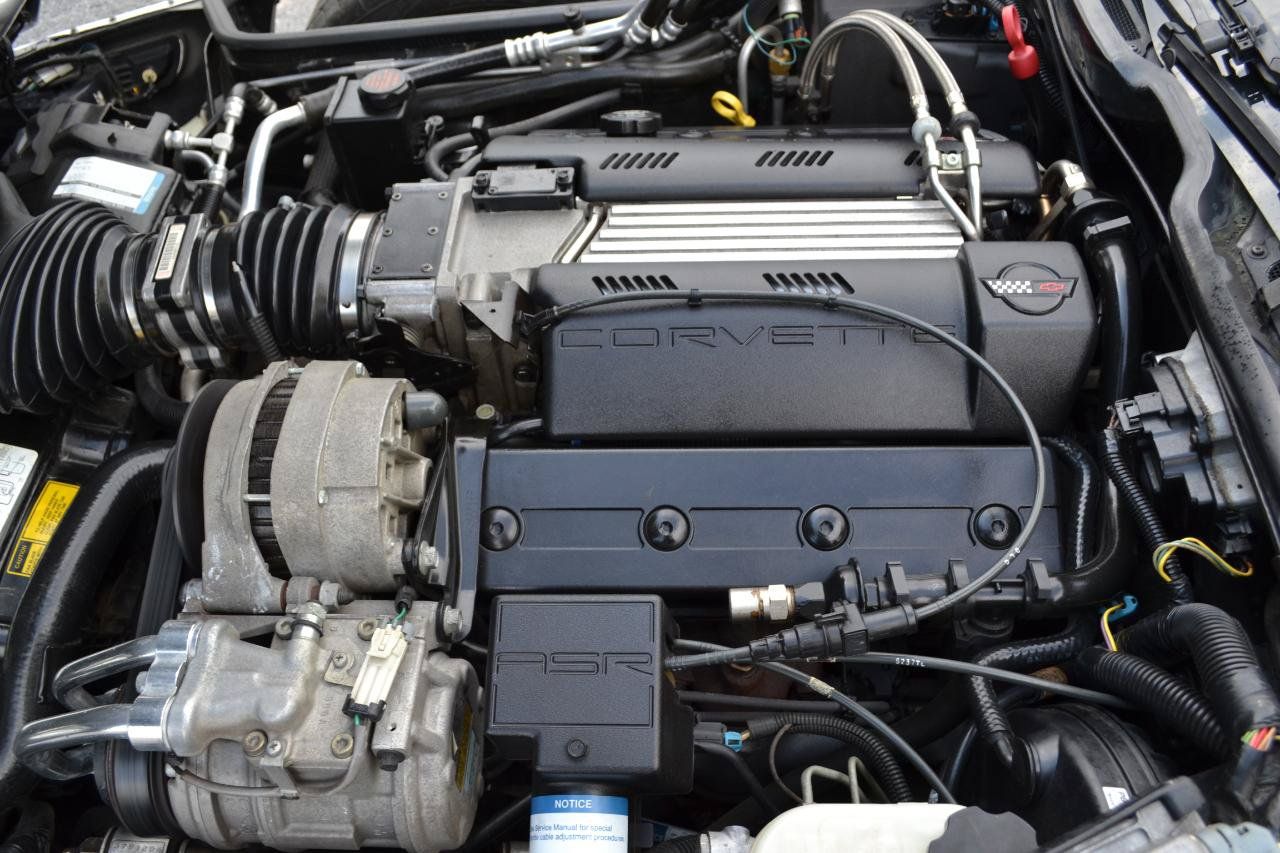 Used 1996 Chevrolet Corvette Coupe RWD image 37