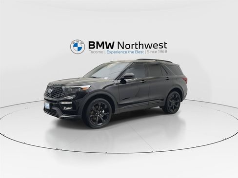 Used 2024 Ford Explorer ST-Line w/ Class IV Trailer Tow Package AWD/4WD image 9