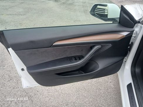 Used 2023 Tesla Model 3 Standard Range RWD image 10