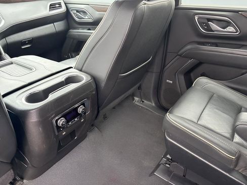 Used 2023 Chevrolet Suburban Premier AWD/4WD image 23