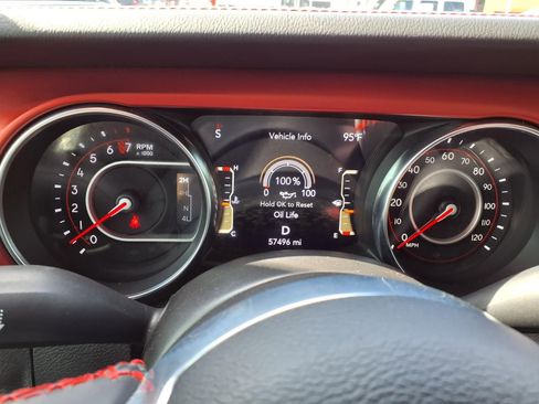 Used 2022 Jeep Gladiator Rubicon w/ Trailer Tow Package AWD/4WD image 16
