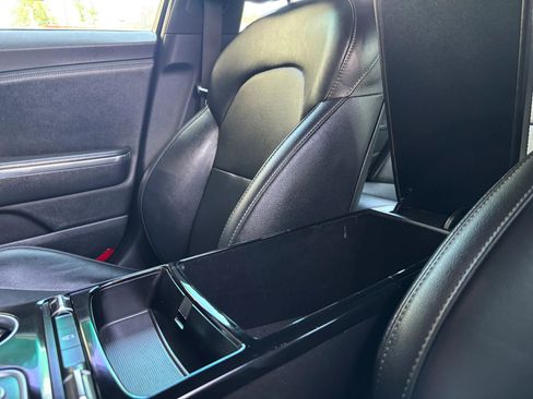 Used 2021 Kia Stinger GT-Line image 26