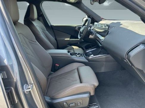 Used 2025 BMW X3 xDrive30i w/ Convenience Package image 27