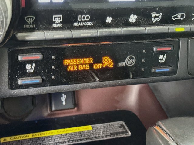 Certified 2021 Toyota RAV4 Limited AWD/4WD image 22