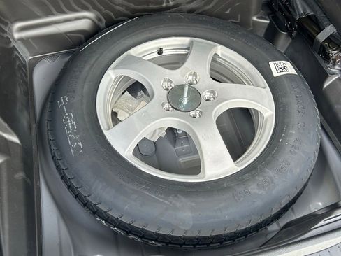 Certified 2024 Jeep Grand Cherokee Altitude image 46