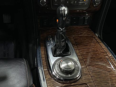 Used 2018 Nissan Armada SL w/ Moonroof Package image 29