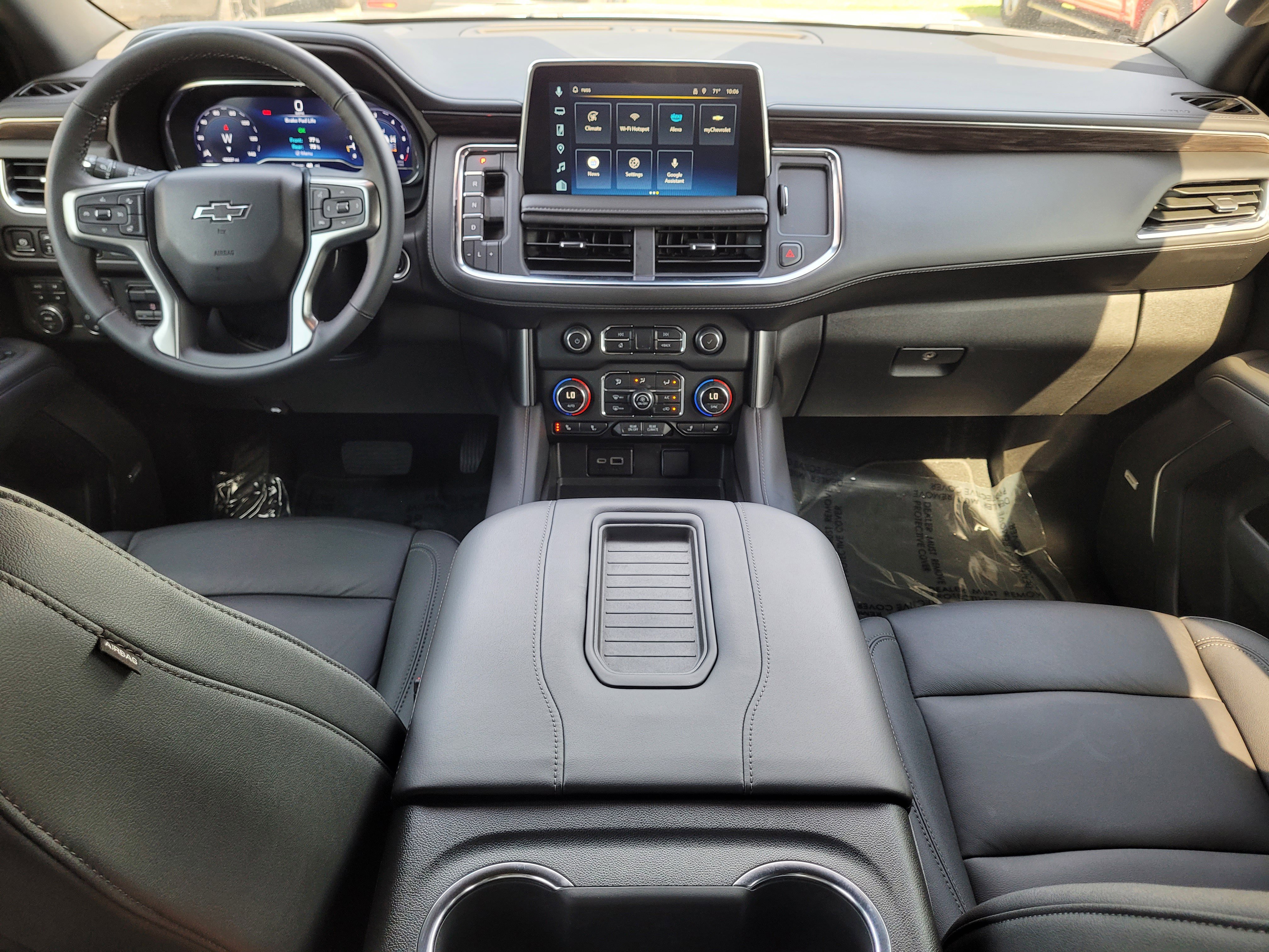 Used 2024 Chevrolet Tahoe Z71 w/ Z71 Off-Road Package AWD/4WD image 13